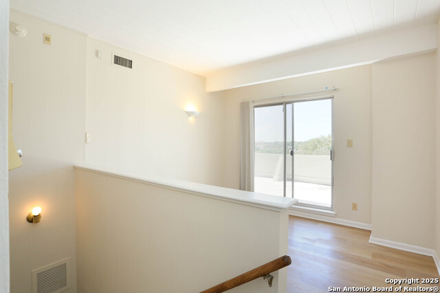 Image 23 of 31 For 3102 Eisenhauer  B16