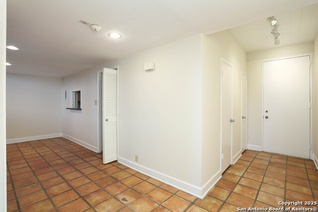 Image 5 of 31 For 3102 Eisenhauer  B16