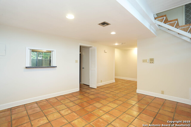 Image 6 of 31 For 3102 Eisenhauer  B16