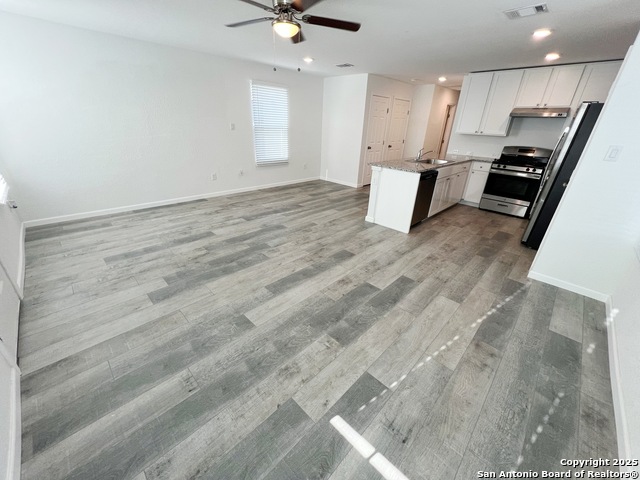 Listing photo id 1 for 8326 Piedra Medina