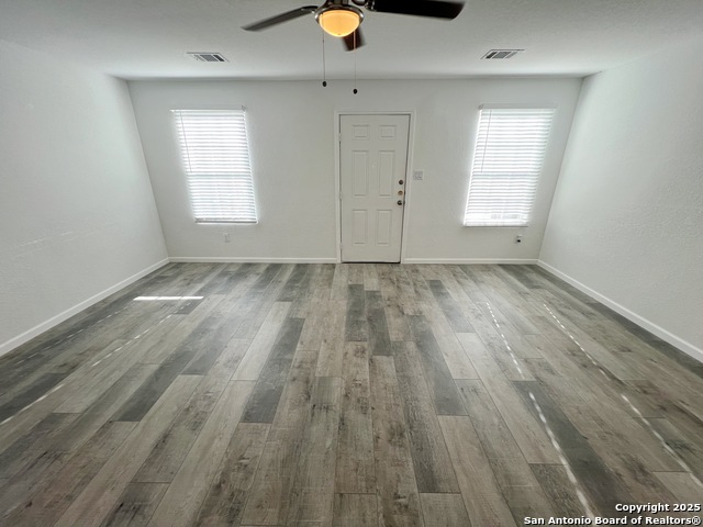 Listing photo id 7 for 8326 Piedra Medina