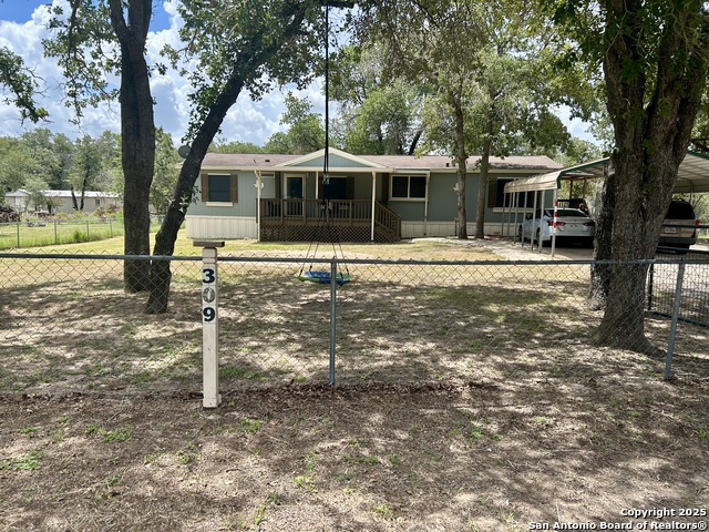 Image 10 of 31 For 309 Hickory  