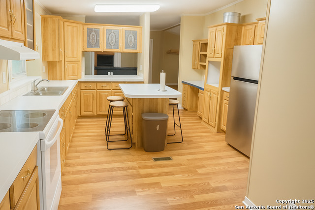 Image 4 of 31 For 309 Hickory  