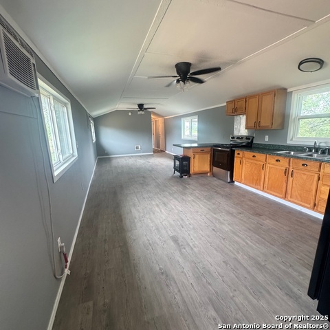Image 3 of 11 For 840 County Road 404