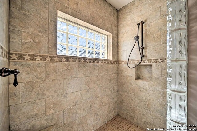 Image 26 of 41 For 852 Crossbow