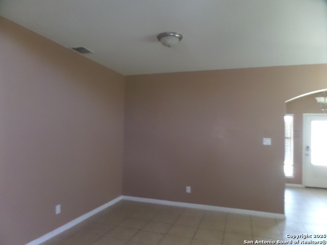 Listing photo id 2 for 6724 Luckey Pond