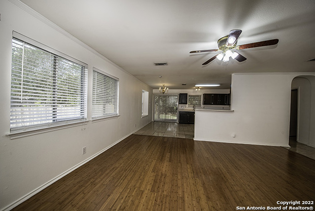 Image 10 of 16 For 7127 Still Hollow Dr