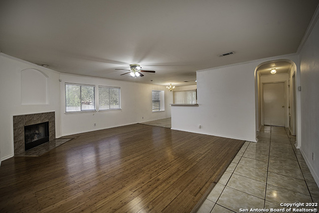 Image 3 of 16 For 7127 Still Hollow Dr