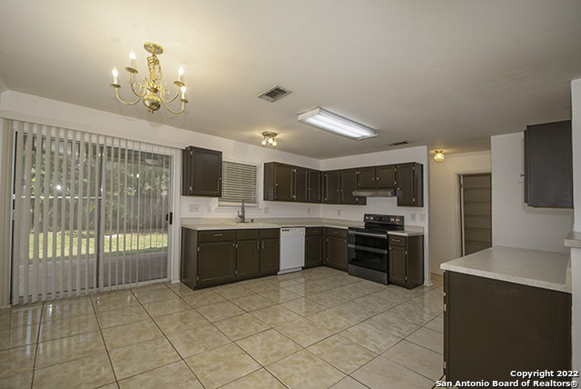 Image 4 of 16 For 7127 Still Hollow Dr