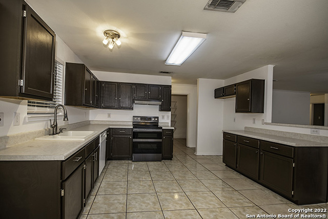 Image 5 of 16 For 7127 Still Hollow Dr