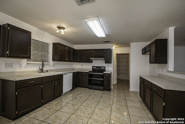 Image 6 of 16 For 7127 Still Hollow Dr