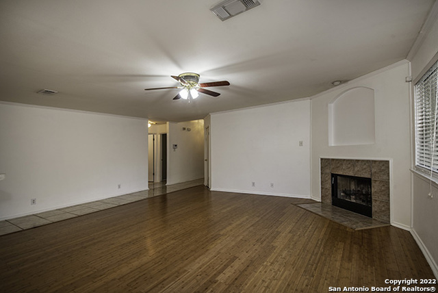 Image 9 of 16 For 7127 Still Hollow Dr