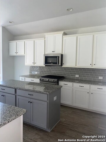 Image 3 of 10 For 9734 Monken