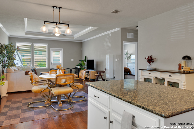 Image 11 of 21 For 7103 Marina Del Rey