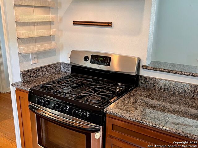 Listing photo id 9 for 357 Irvington Drive