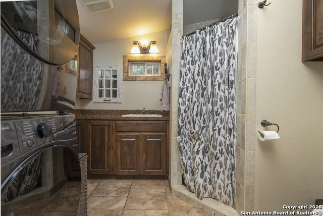 Image 15 of 33 For 232 Angel Dr