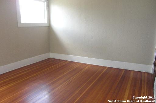 Listing photo id 0 for 270 Post Ave  3