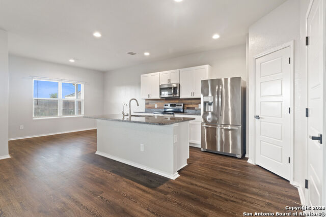 Image 11 of 16 For 12802 Lucas Ridge Dr