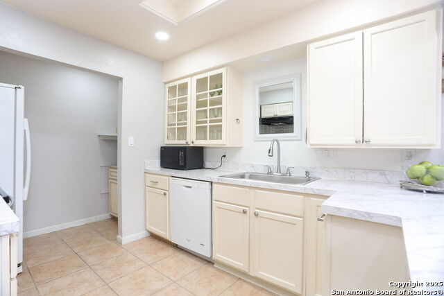 Image 11 of 19 For 10150 Inridge