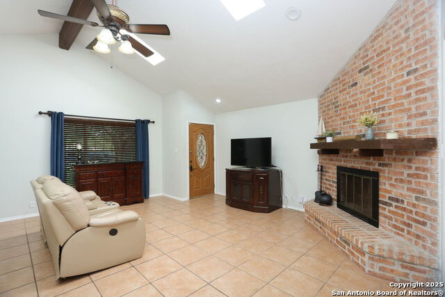 Image 8 of 19 For 10150 Inridge