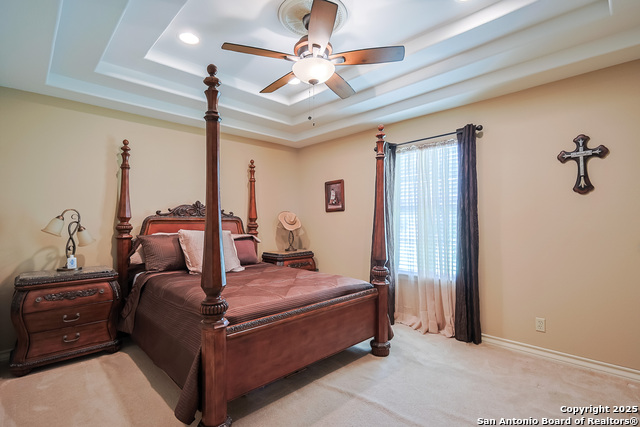 Listing photo id 17 for 2697 Oak Grove