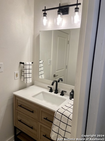 Image 7 of 8 For 531 Queen Anne