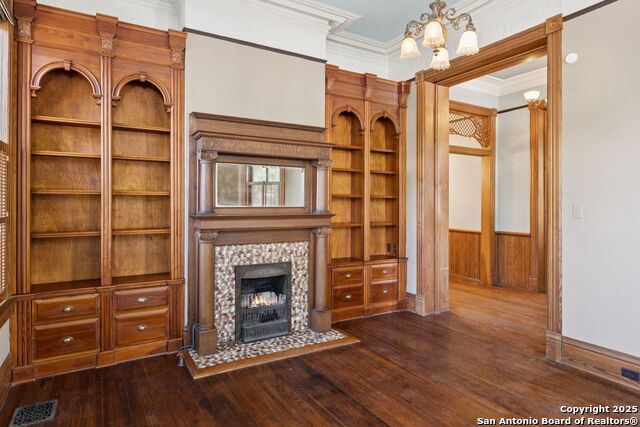 Listing photo id 11 for 134 Cedar St
