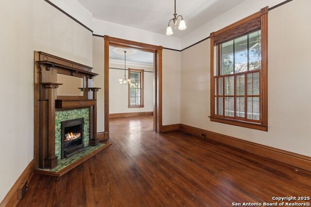Listing photo id 12 for 134 Cedar St