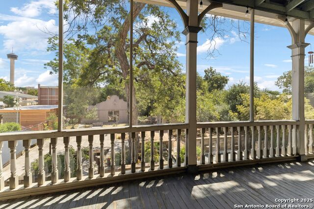Listing photo id 42 for 134 Cedar St