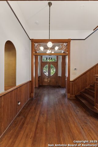 Listing photo id 4 for 134 Cedar St