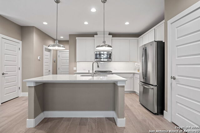Image 11 of 25 For 1511 Sandalwood Ln, #11 E