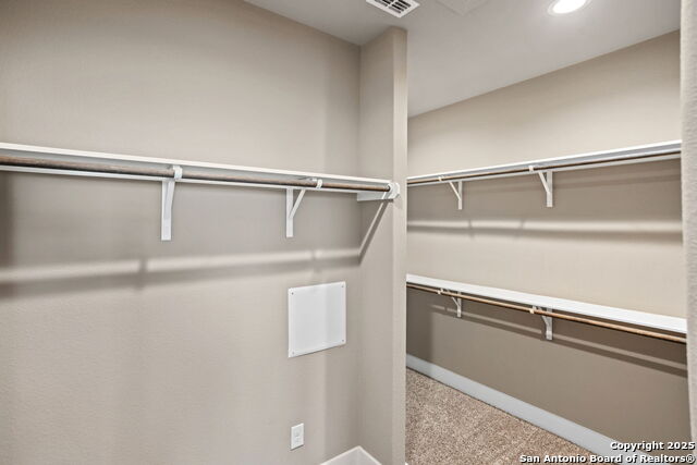 Image 18 of 25 For 1511 Sandalwood Ln, #11 E