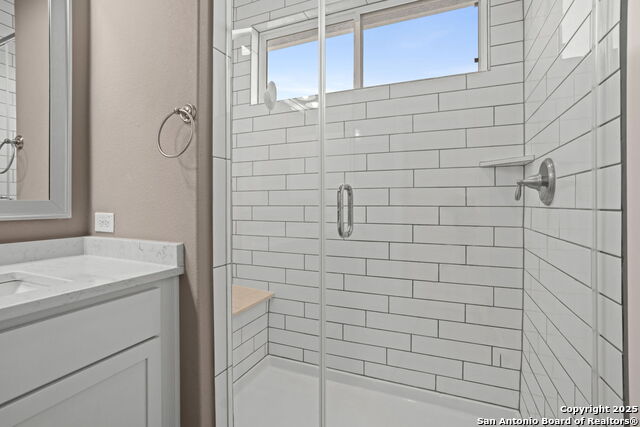 Image 20 of 25 For 1511 Sandalwood Ln, #11 E