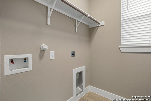 Image 23 of 25 For 1511 Sandalwood Ln, #11 E