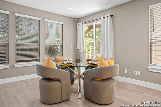 Image 6 of 25 For 1511 Sandalwood Ln, #11 E