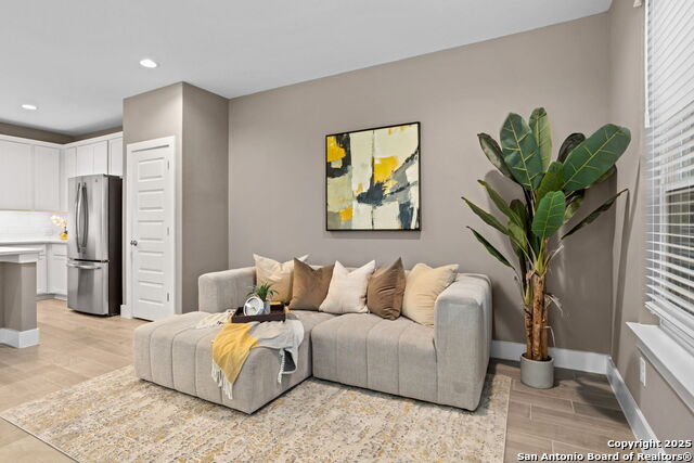 Image 8 of 25 For 1511 Sandalwood Ln, #11 E