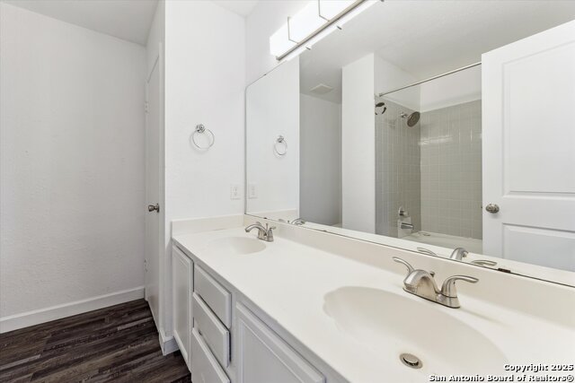 Image 10 of 20 For 7310 Roveen Trail