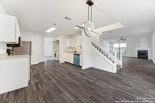 Image 6 of 20 For 7310 Roveen Trail