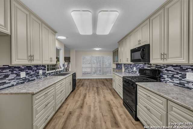 Image 14 of 33 For 106 Broken Spur