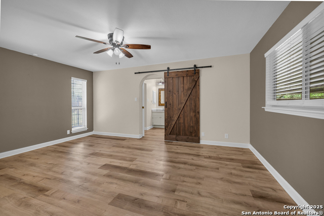 Image 17 of 33 For 106 Broken Spur