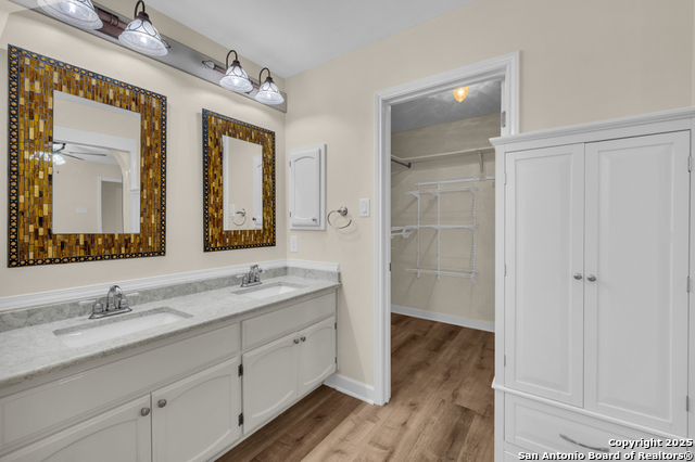 Image 20 of 33 For 106 Broken Spur