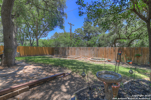 Image 29 of 33 For 106 Broken Spur