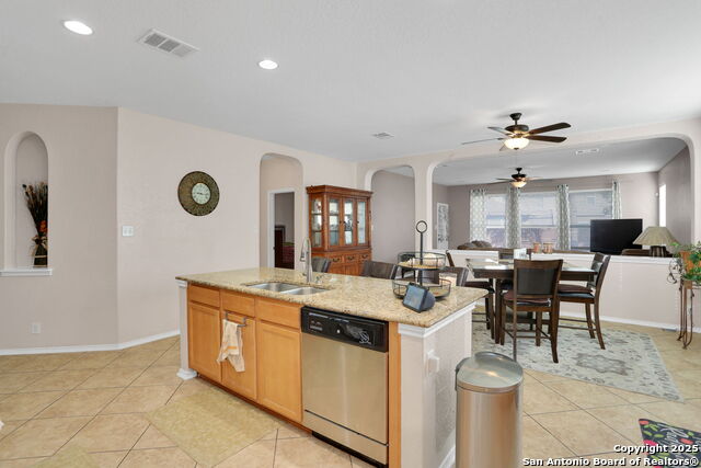 Image 8 of 22 For 8743 Dove Oak Ln