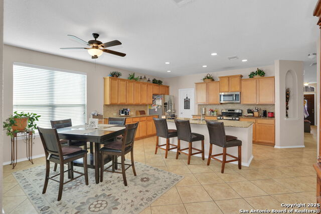 Image 9 of 22 For 8743 Dove Oak Ln