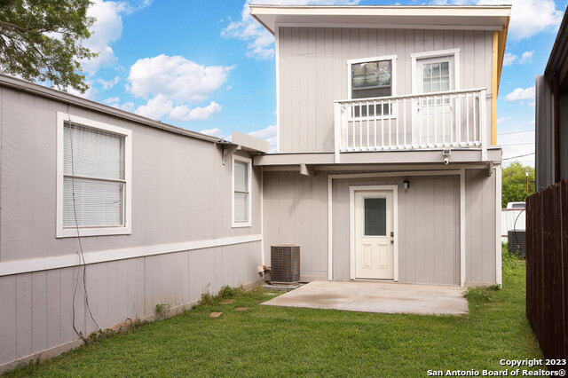 Image 19 of 26 For 161 Water St