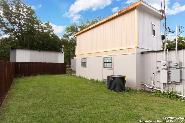 Image 20 of 26 For 161 Water St