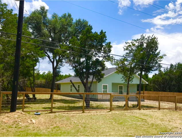 Details for 1416 Skyline Hills, Canyon Lake, TX 78133