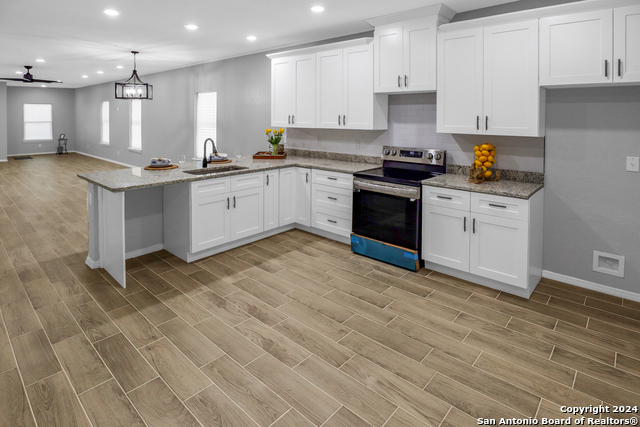 Image 13 of 39 For 1416 Skyline Hills