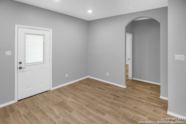 Image 14 of 39 For 1416 Skyline Hills