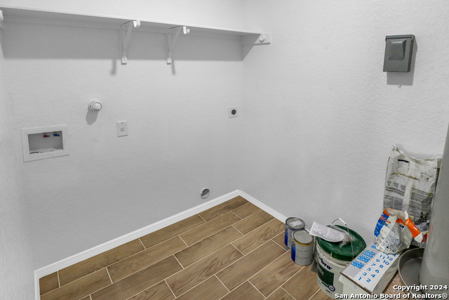 Image 15 of 39 For 1416 Skyline Hills